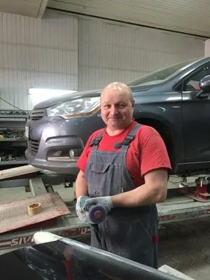 Валерий Першин, автожестянщик